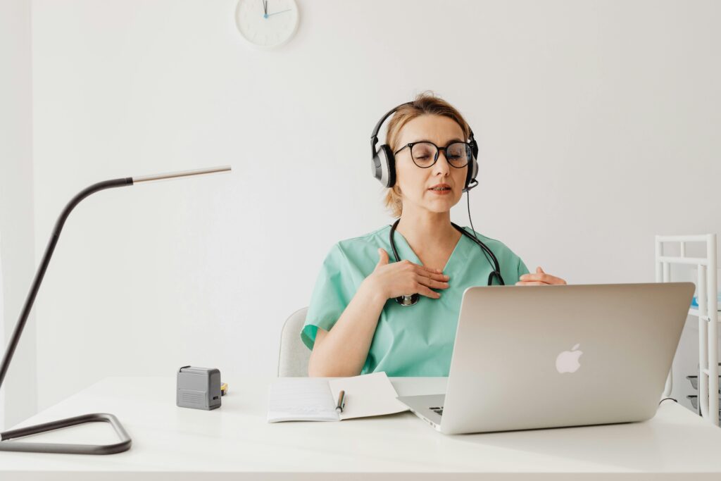How Virtual Receptionists Improve Business Productivity
